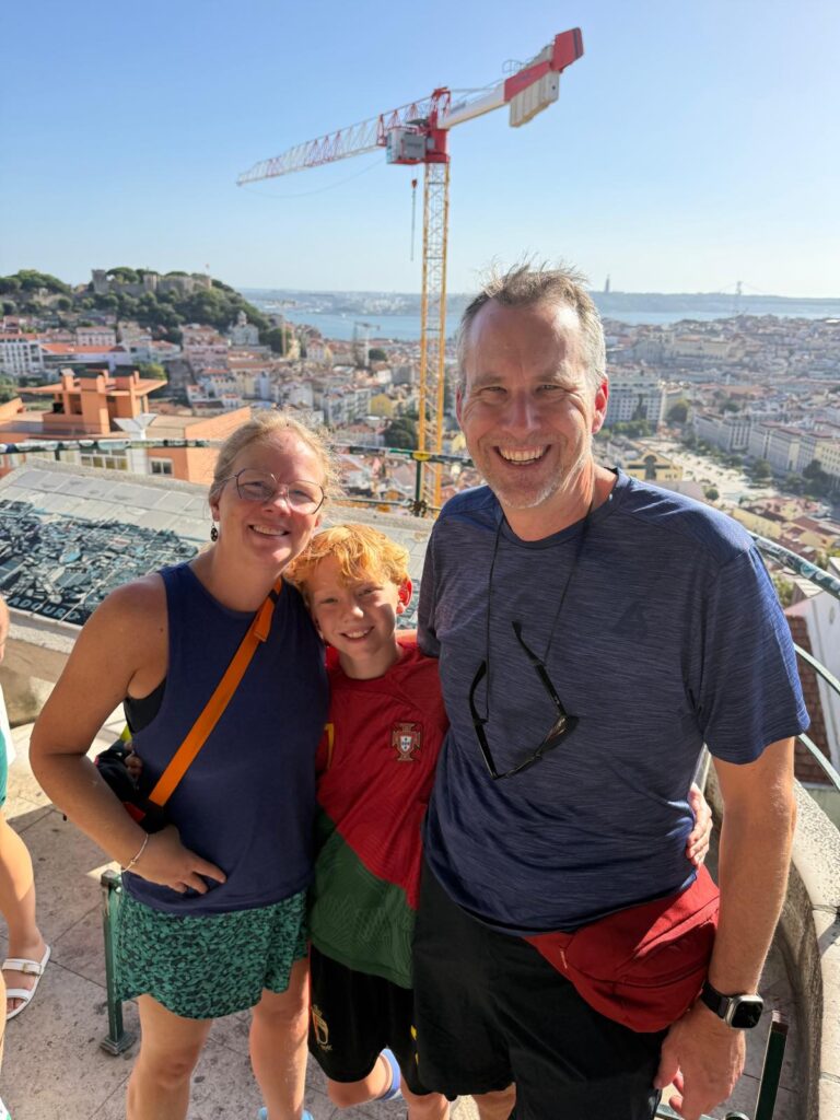 Family travel moment